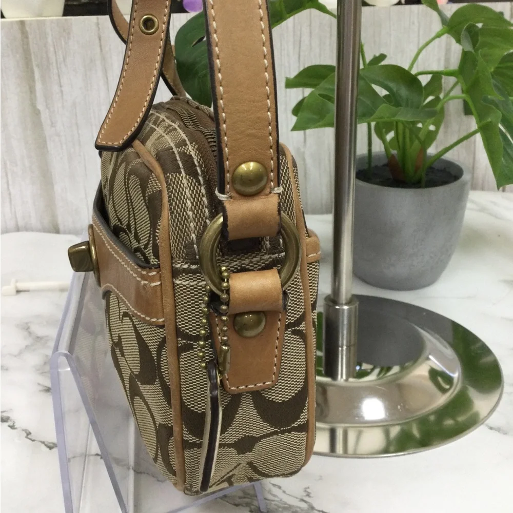 GUC Coach Signature Canvas Crossbody Bag in Khaki Tan